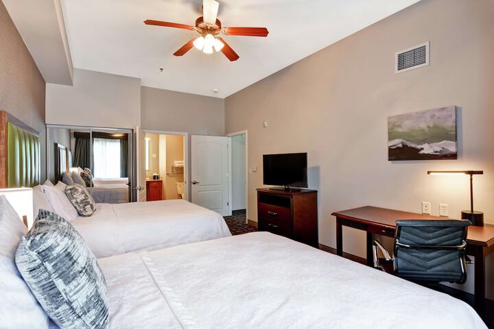 Room 17 of 60