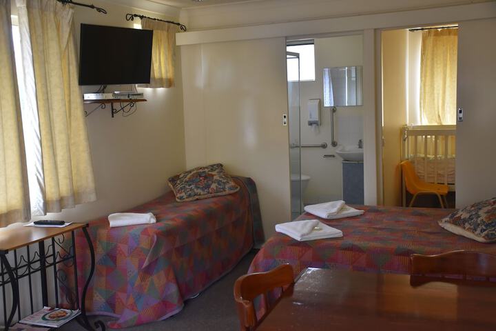 Room 10 of 41