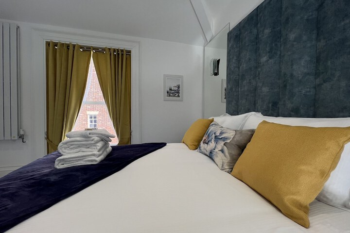 Room 42 of 63