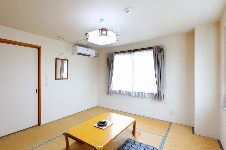 Room 19 of 64