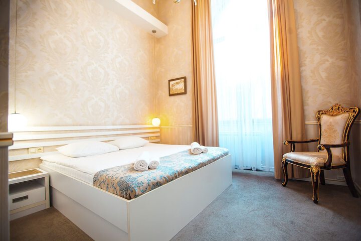 Room 26 of 91