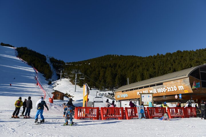 Snow and ski sports