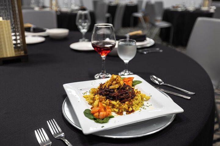 Dining 42 of 96