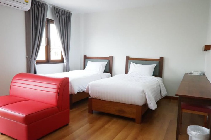 Room 7 of 30