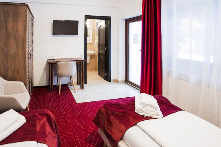 Room 20 of 191
