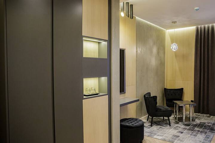 Room 14 of 40