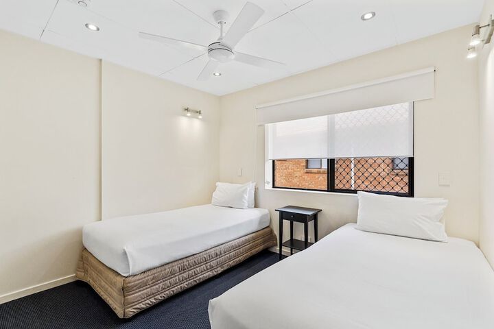Room 14 of 90
