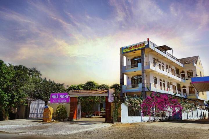 T and T Ho Tram Hotel