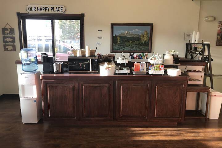 Breakfast area
