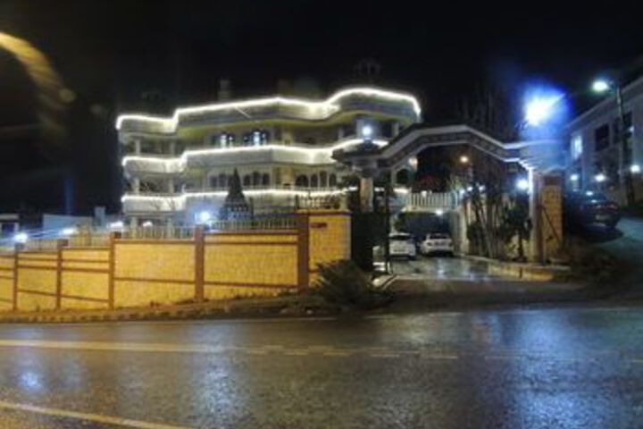 Hotel 33 of 53