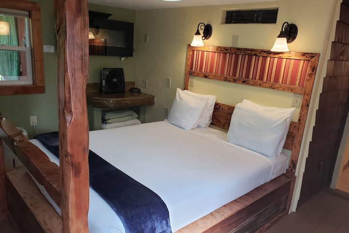 Room 25 of 97