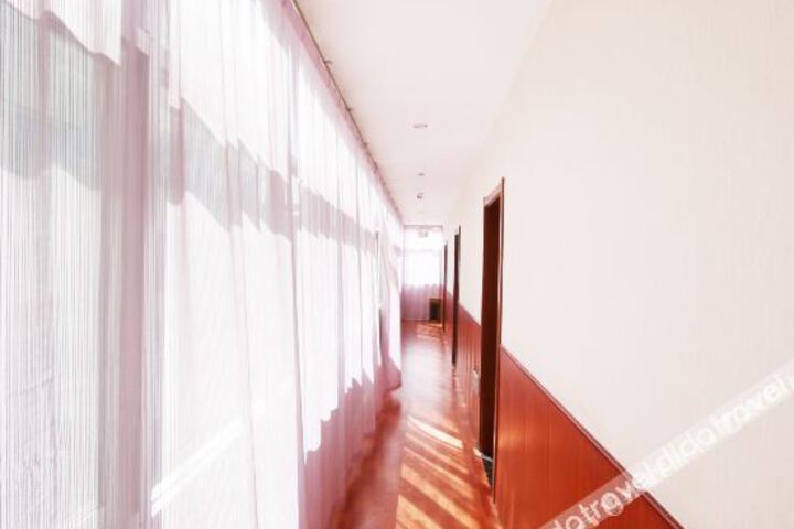 Hotel Interior 8 of 16