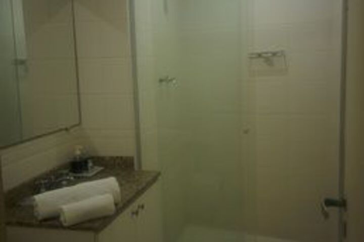 Room 2 of 10