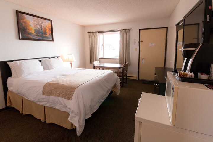 Room 9 of 51