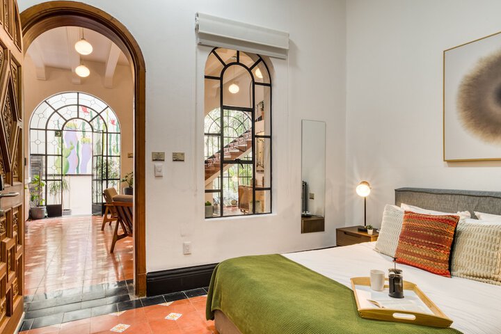 Room 15 of 140