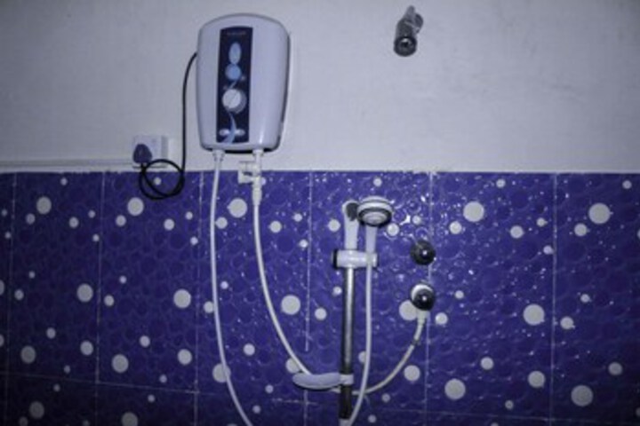 Room 3 of 10