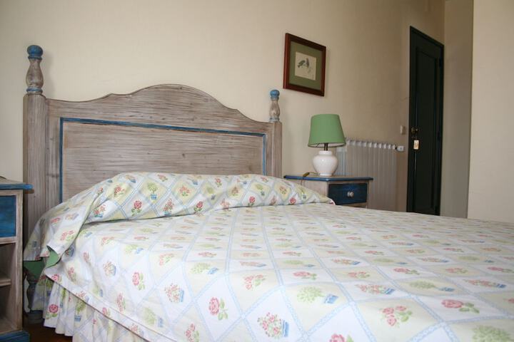 Room 6 of 32