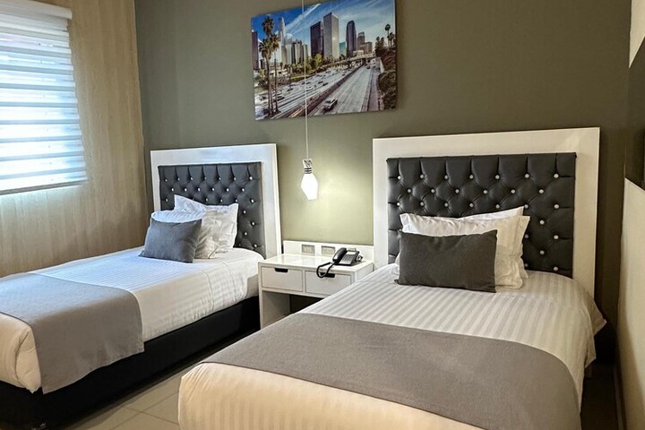 Room 14 of 37