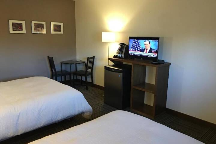 Room 11 of 33