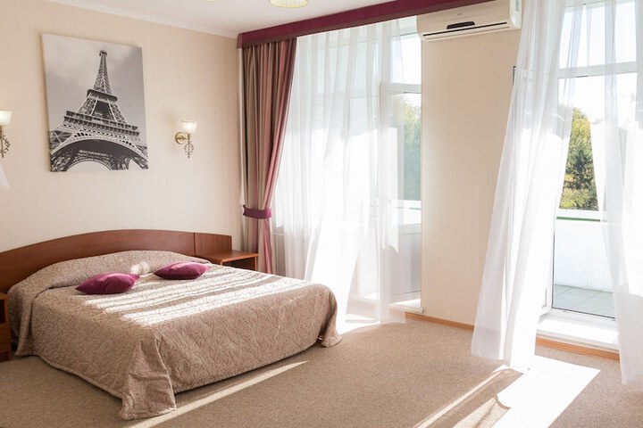 Room 8 of 56