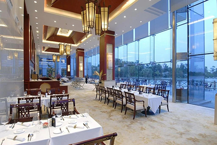 Dining 14 of 14