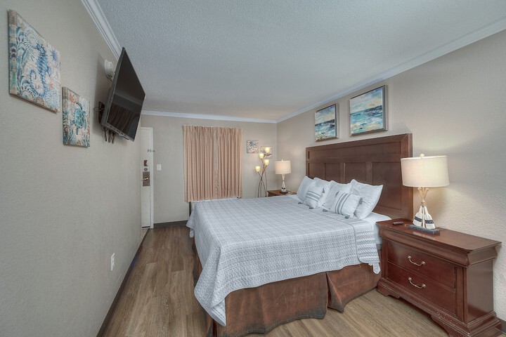 Room 6 of 48