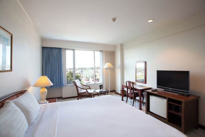Room 18 of 49