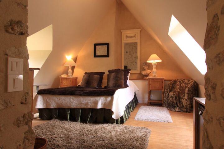 Room 5 of 44