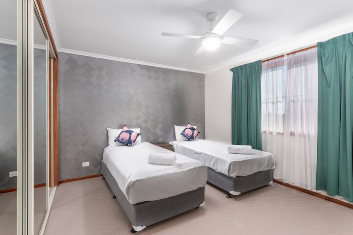 Room 3 of 46