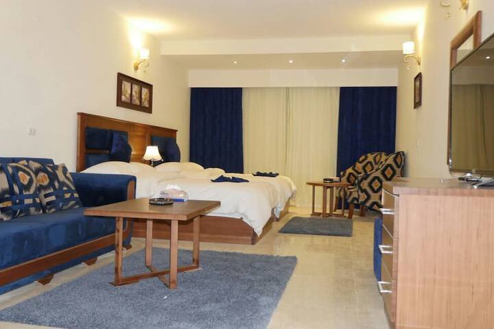 Room 22 of 36