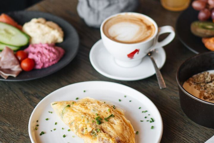 Breakfast/Coffee Service 122 of 158