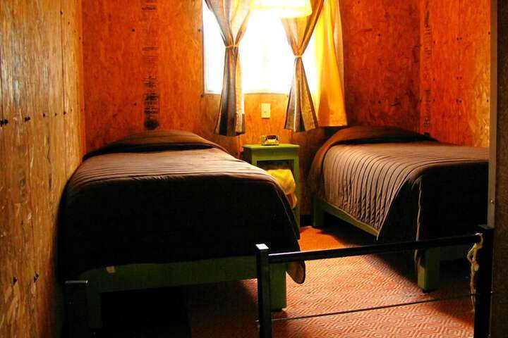 Room 10 of 64