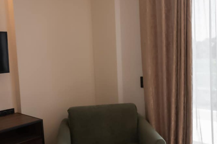 Room 6 of 50