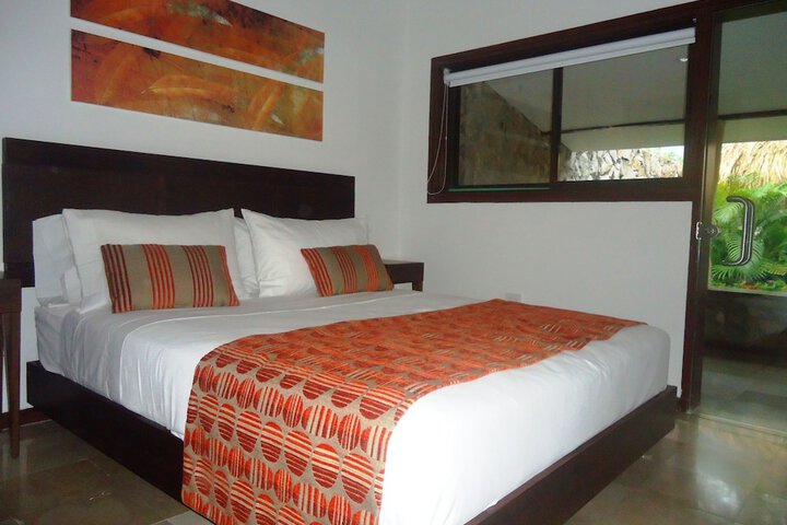 Room 8 of 22
