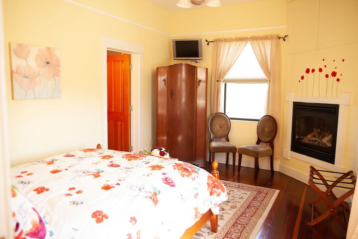 Room 22 of 74