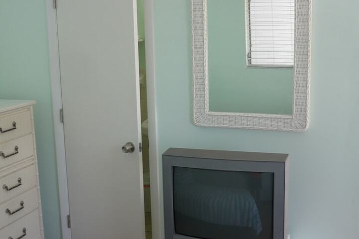 Room 22 of 42