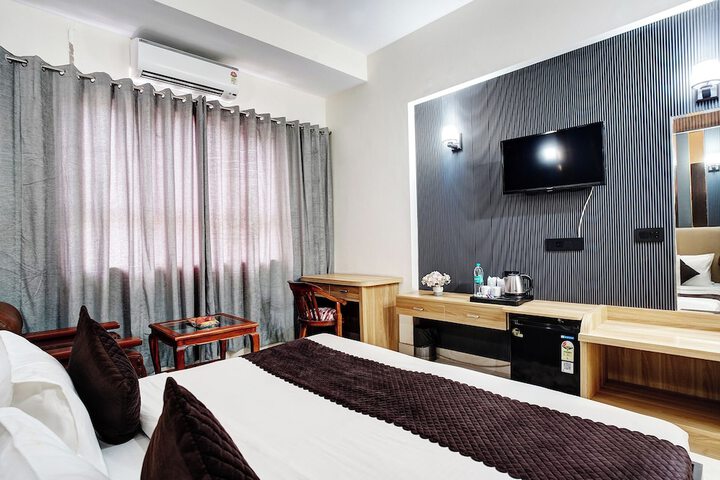 Room 17 of 49
