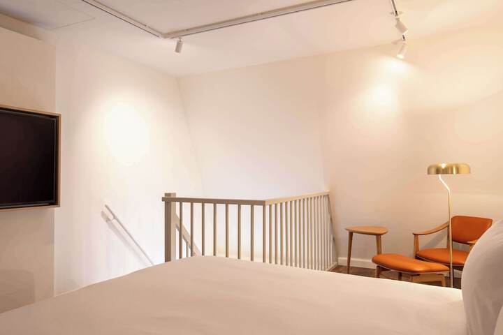 Room 29 of 82