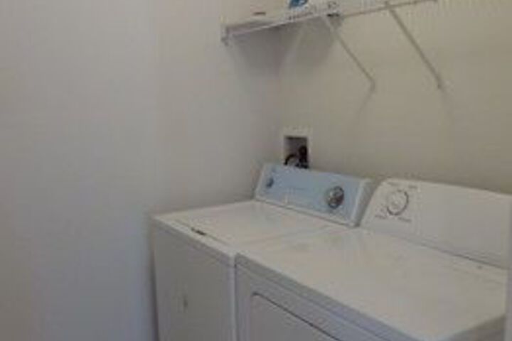 Room 33 of 59