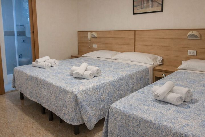 Room 9 of 45