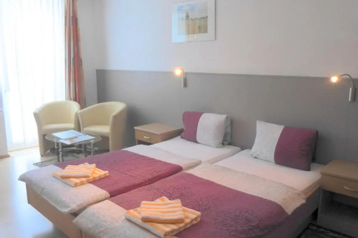 Room 3 of 19