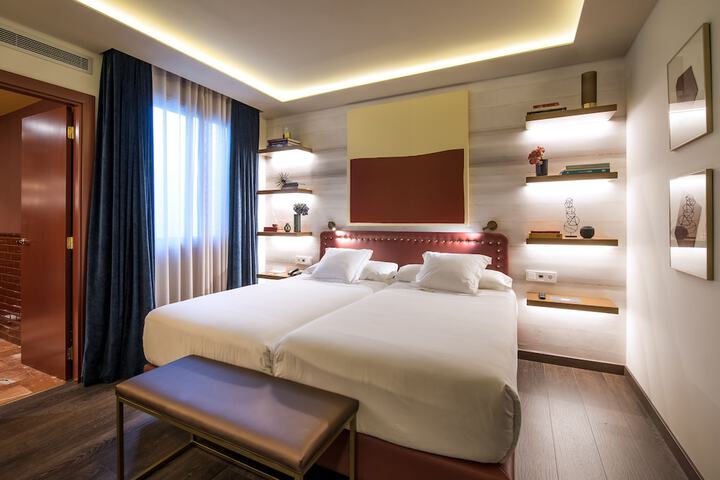 Room 3 of 54
