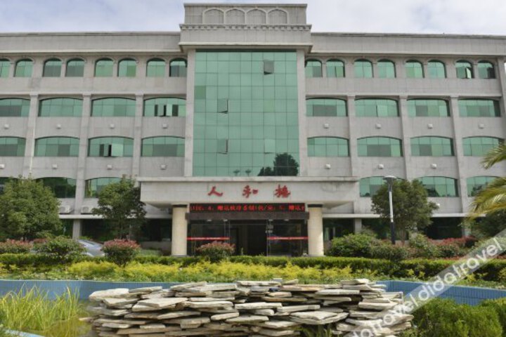 Exterior of Guihua Garden Hotel