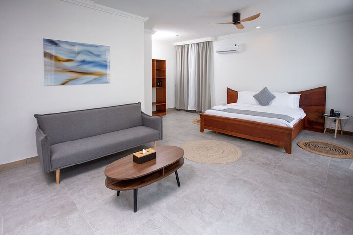 Room 7 of 78