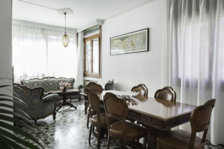 Room 203 of 260