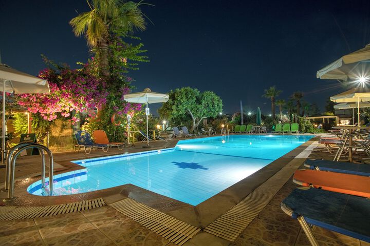 Pool 41 of 78