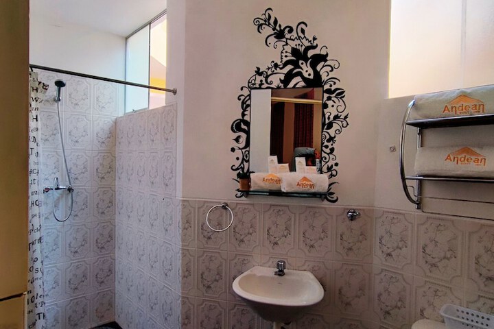 Room 40 of 49