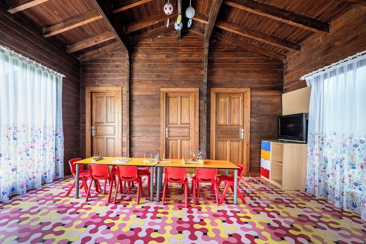 Children's play area - indoor