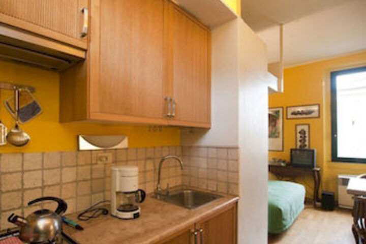 Room 140 of 168