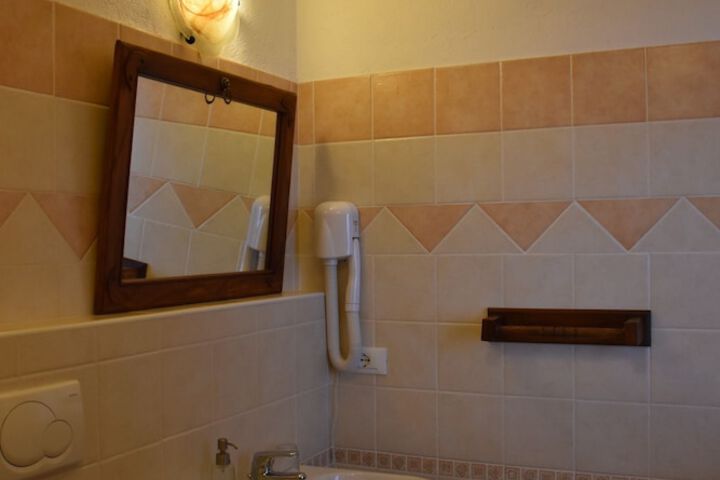 Room 18 of 39